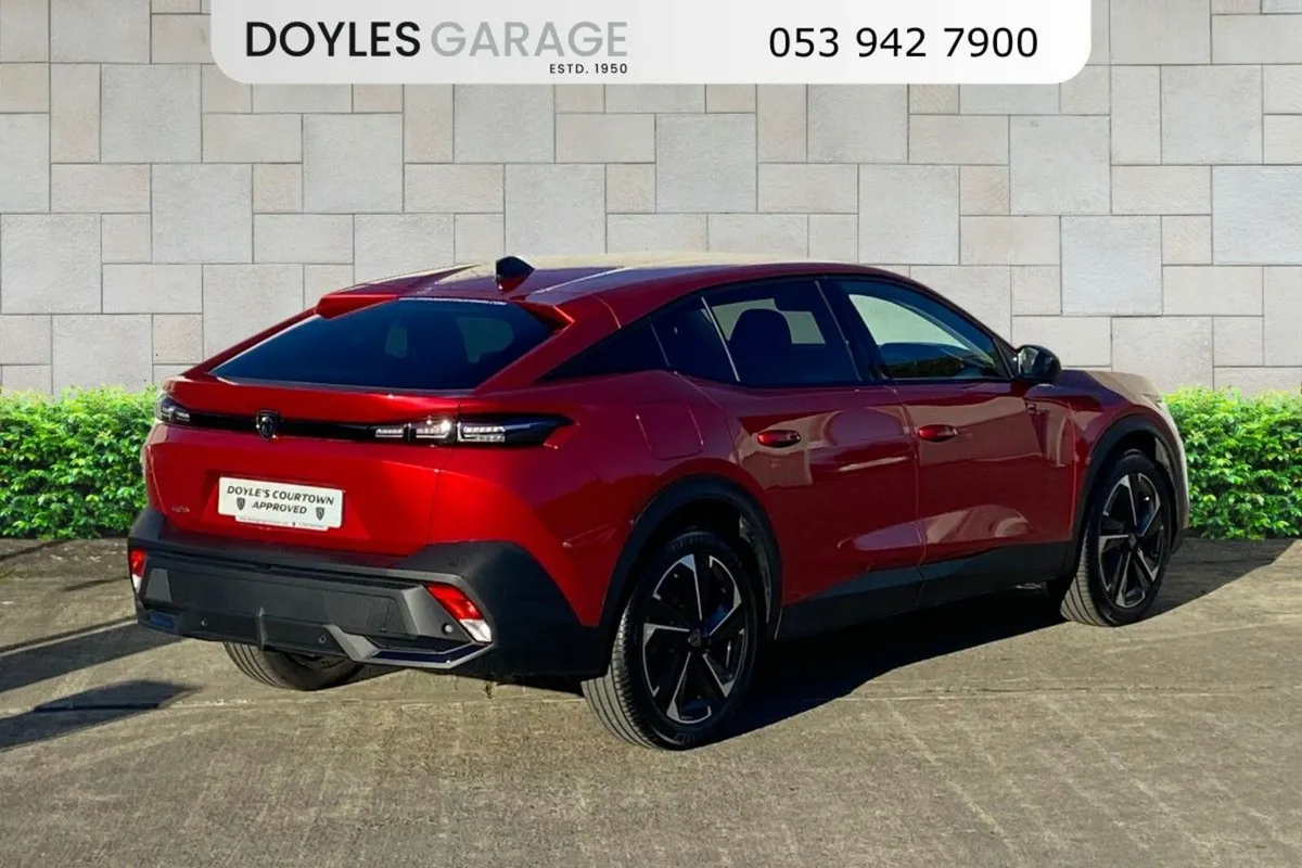 Peugeot 408 Allure 1.2 PureTech Petrol 130bhp Auto - Image 4