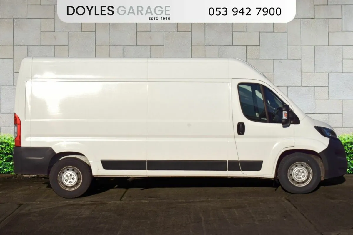 Peugeot Boxer 435 L3 H2 2.2 Blue HDi Diesel 120bhp - Image 2