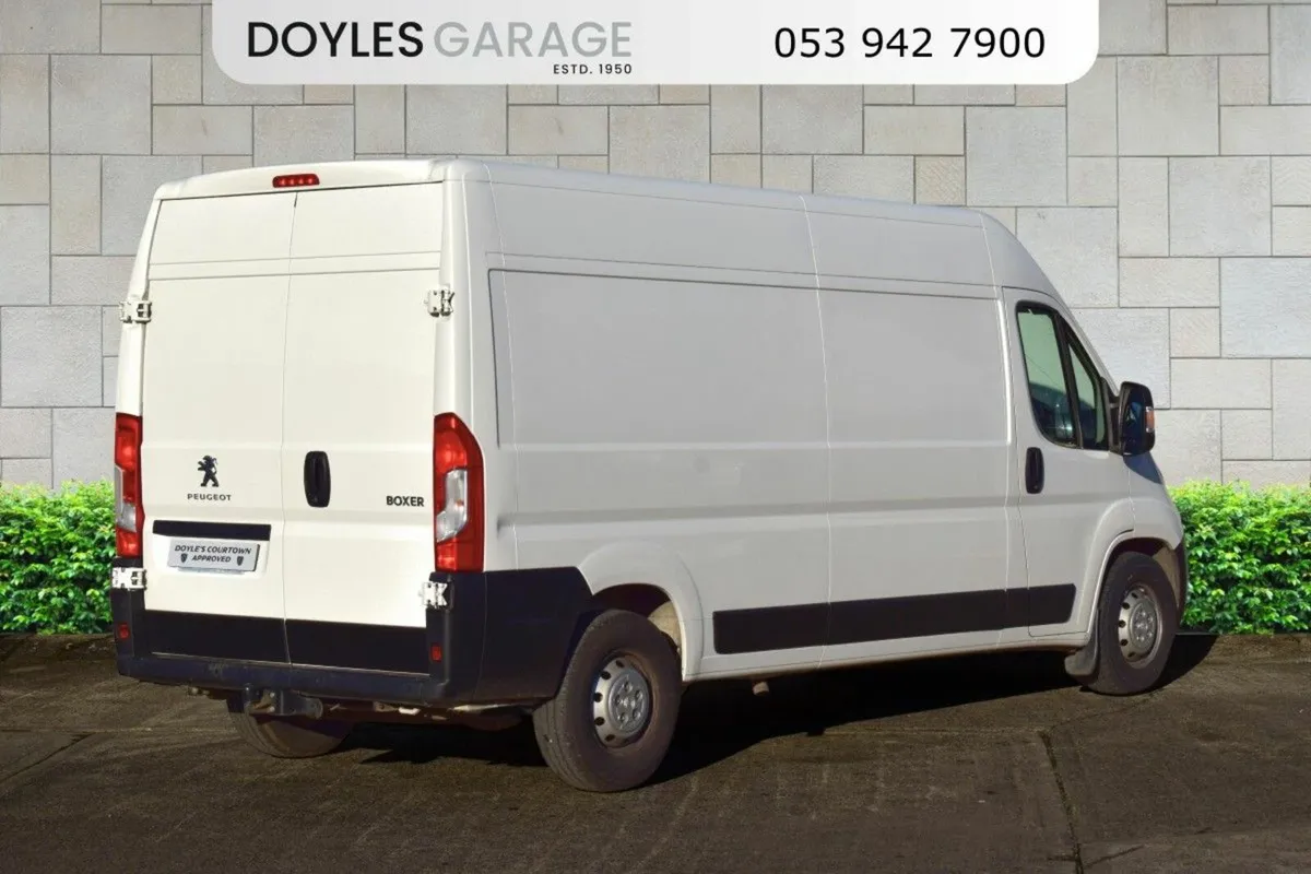 Peugeot Boxer 435 L3 H2 2.2 Blue HDi Diesel 120bhp - Image 3