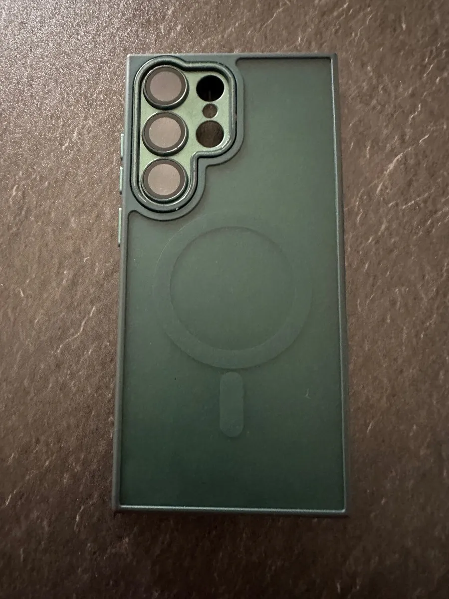 S23 Ultra With Samsung Watch4 - Image 1