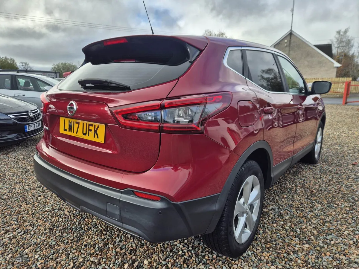 AUG 2017 NISSAN QUASQUI 1.5 DCi ACENTA 5DR - Image 4