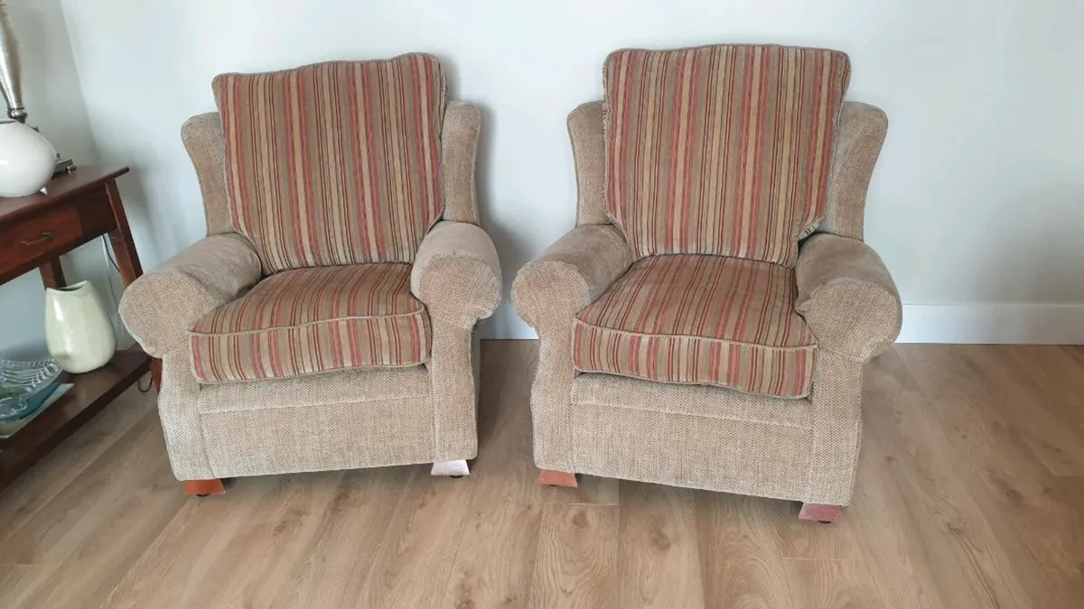 Sofa /Couch  and 2 Arm Chairs. - Image 4