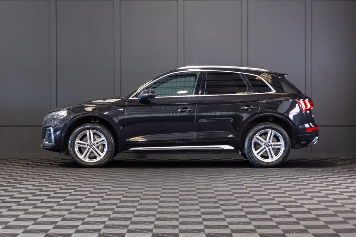 212 Audi Q5 50 TFSI-E S-Line Quattro - Image 3