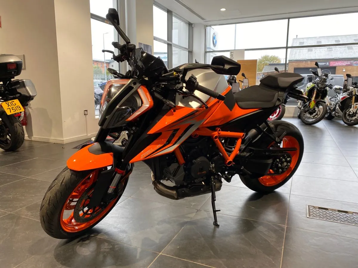2023 KTM 1290 Superduke R (22MY) - Tech Pack! - Image 4