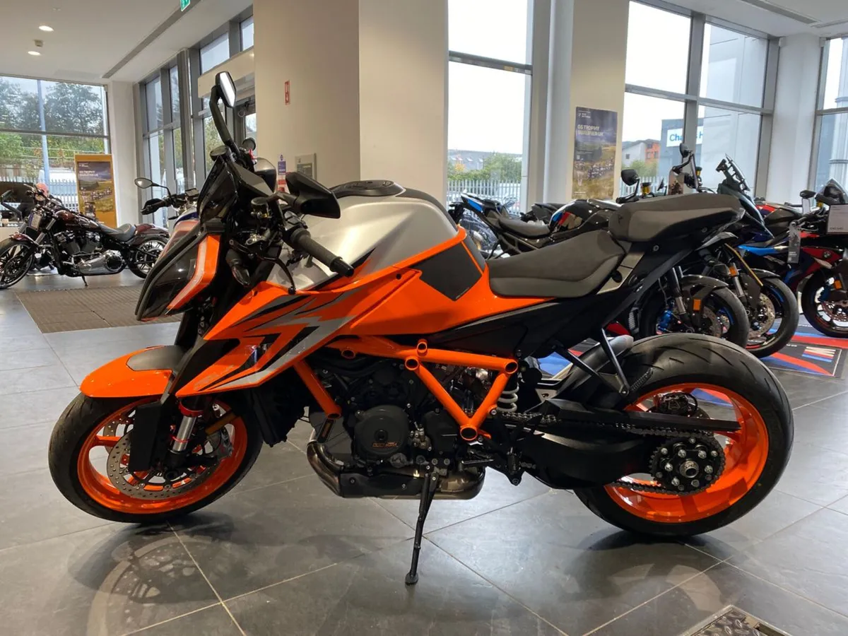 2023 KTM 1290 Superduke R (22MY) - Tech Pack! - Image 2