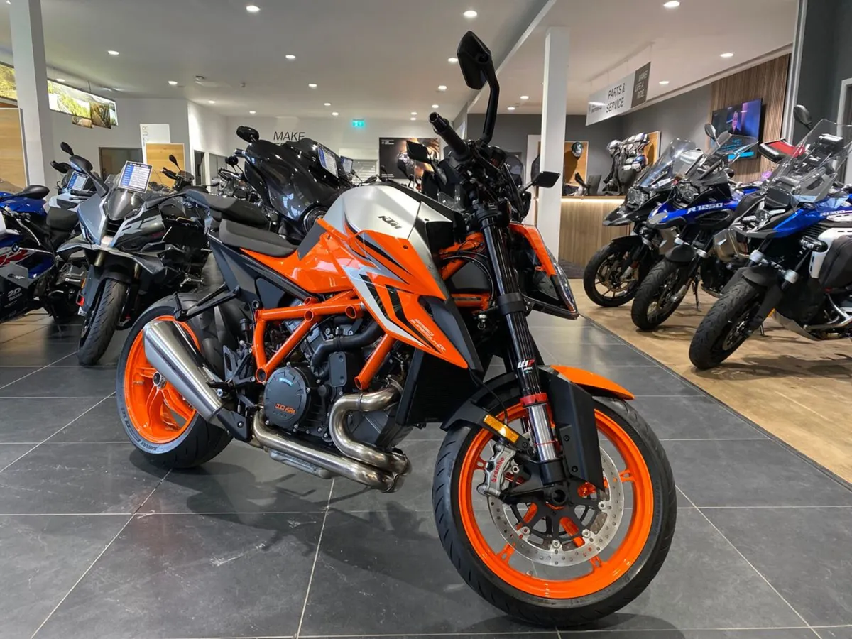 2023 KTM 1290 Superduke R (22MY) - Tech Pack! - Image 3