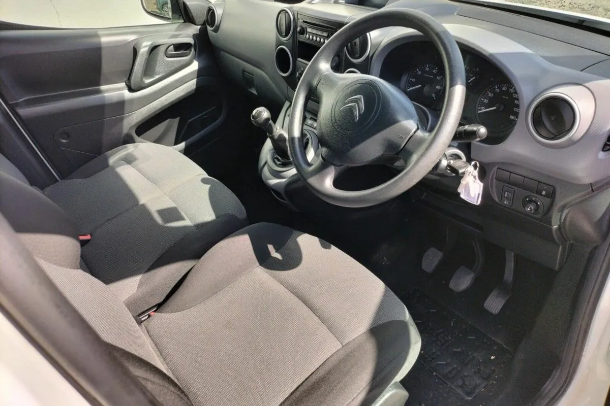 Citroen Berlingo LX 1.6 Blue HDi Diesel 75bhp 625k - Image 4