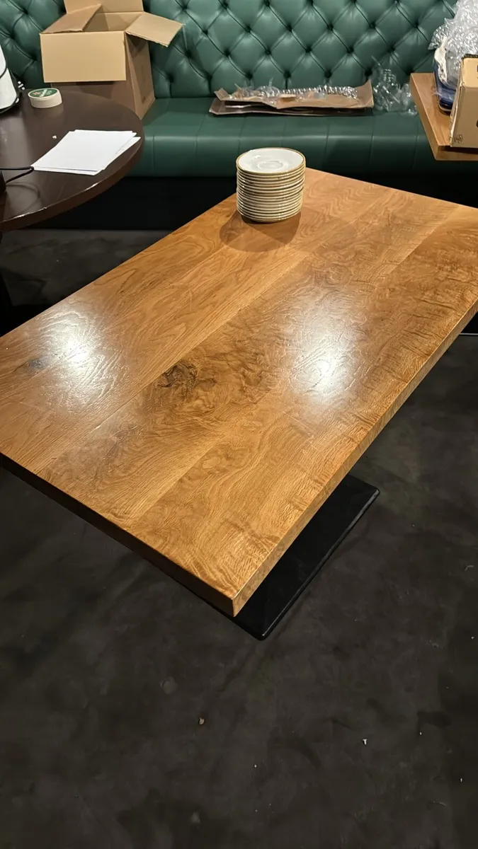 Restaurant tables and chairs - Image 3