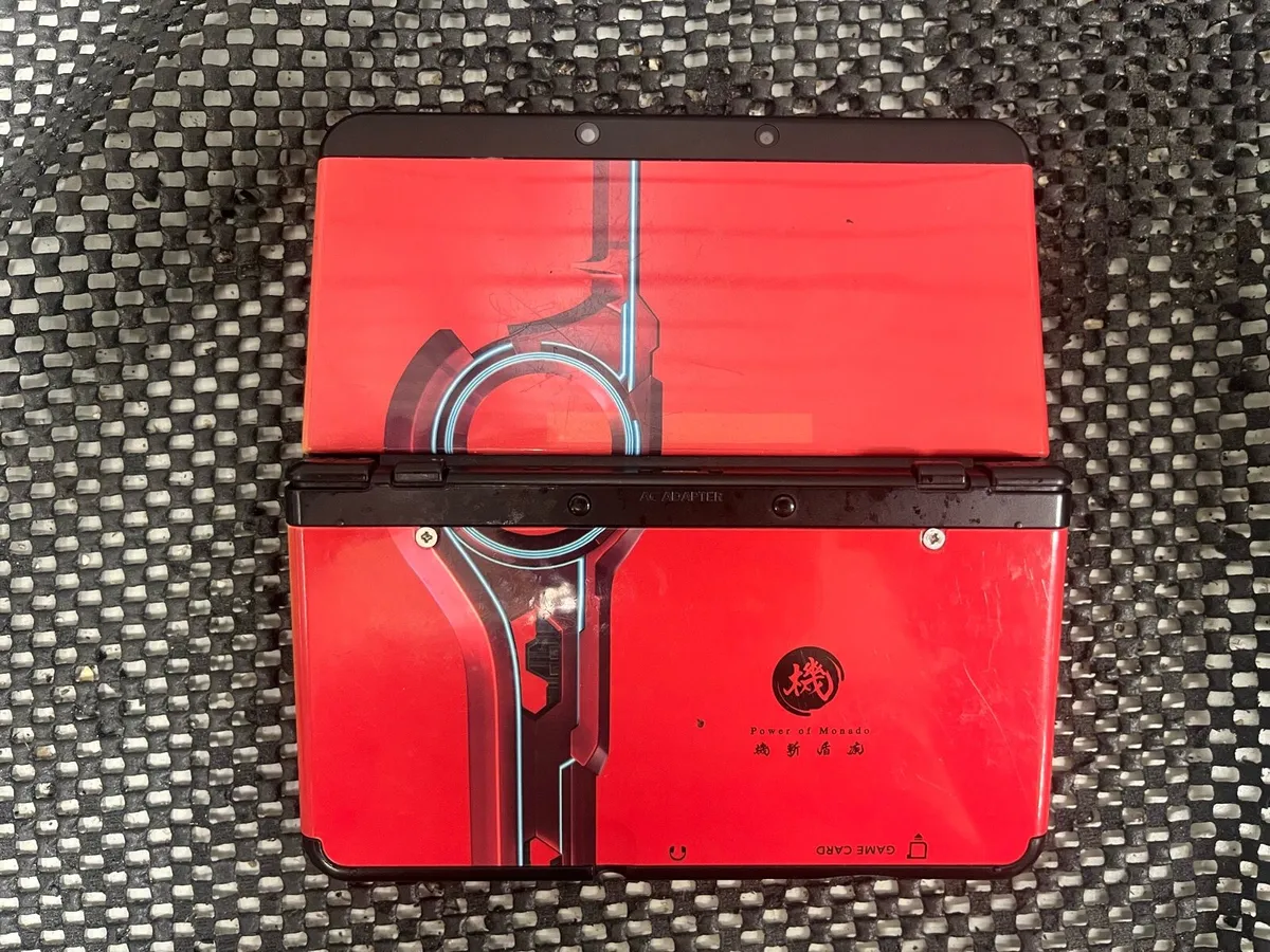 New Nintendo 3DS - Image 2