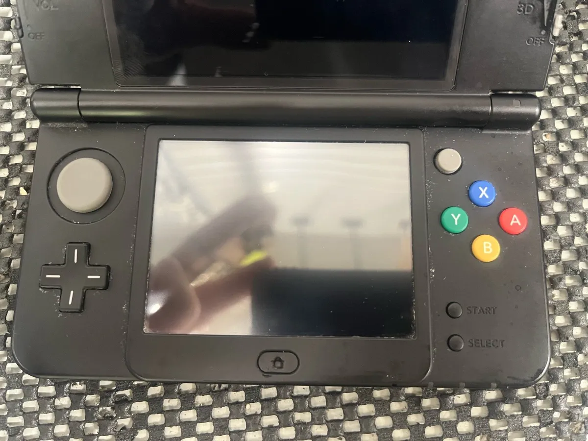 New Nintendo 3DS - Image 3