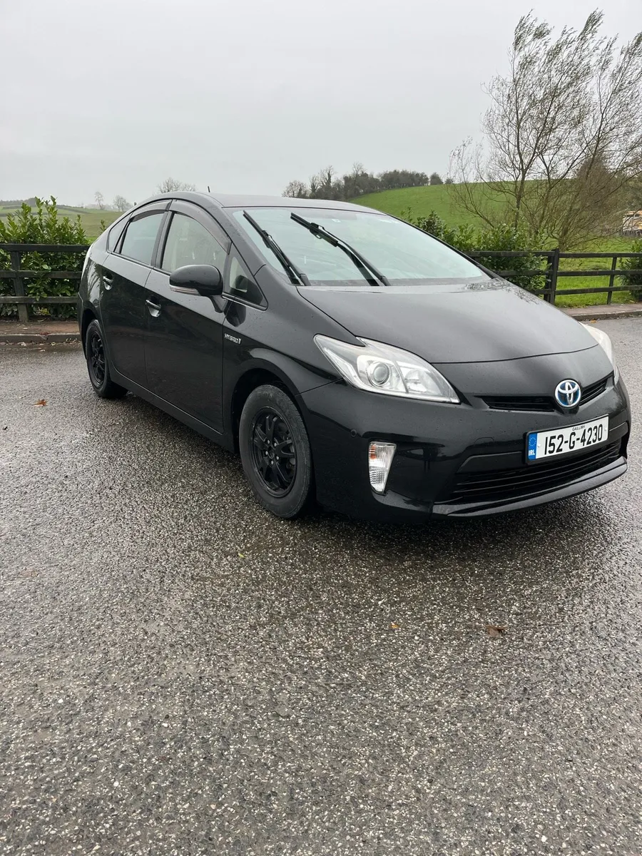 TOYOTA PRIUS HYBRID - Image 2