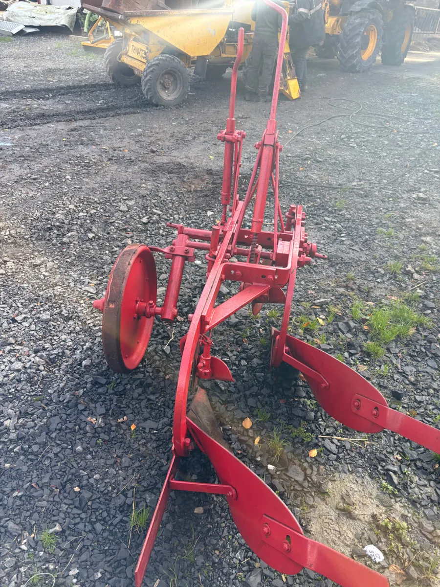 David Brown plough - Image 3