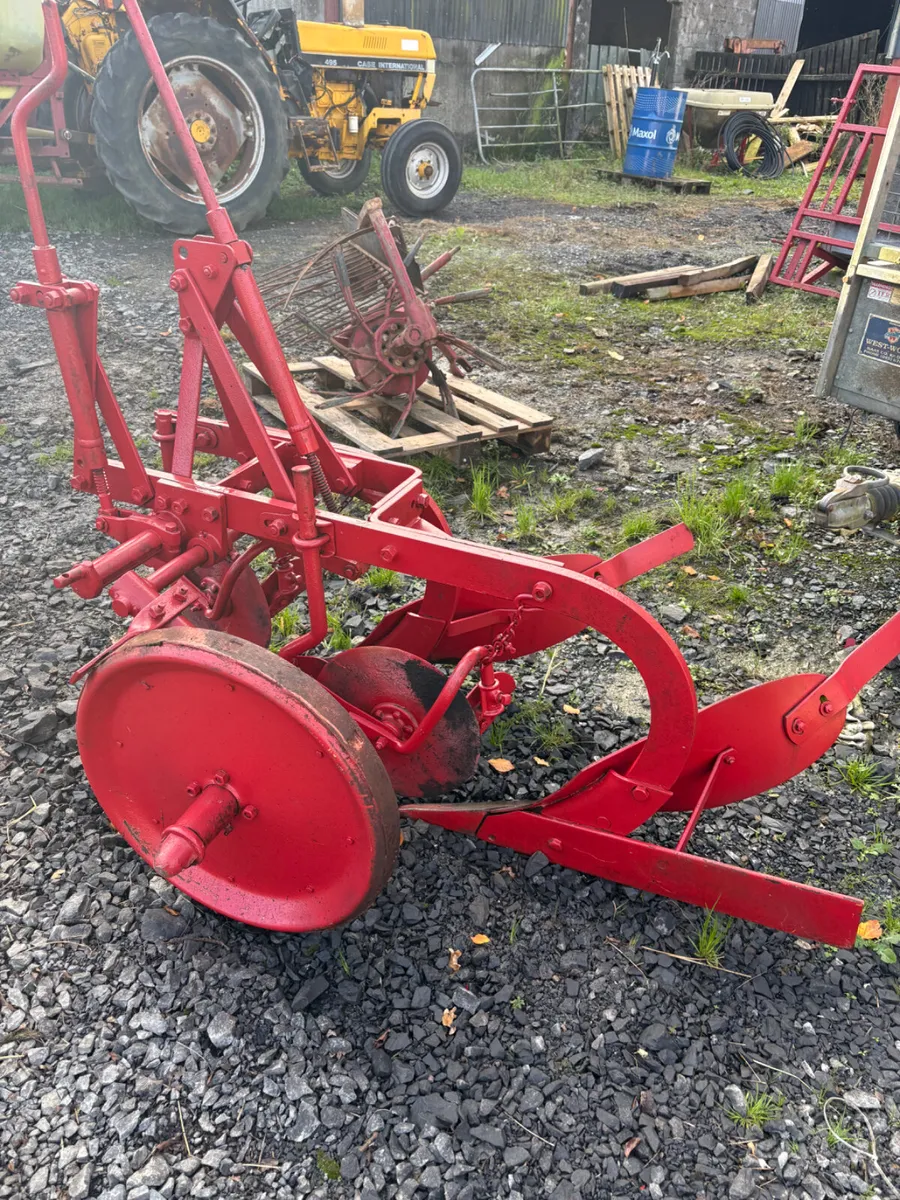 David Brown plough - Image 1