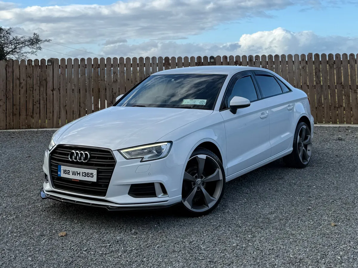AUDI A3 SALOON SPORT PEARL WHITE - Image 1