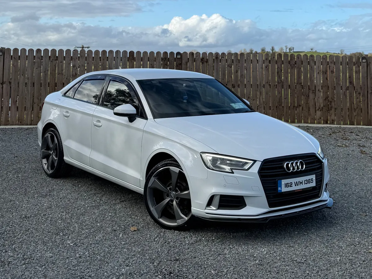 AUDI A3 SALOON SPORT PEARL WHITE - Image 3