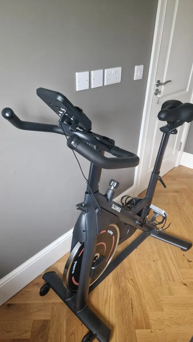 Spin Bike – Excellent Condition (€350 New) - Image 2