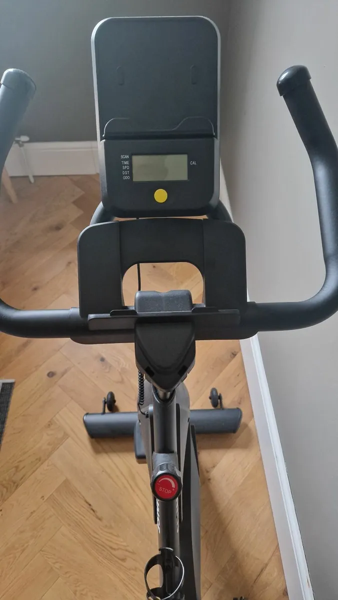 Spin Bike – Excellent Condition (€350 New) - Image 3