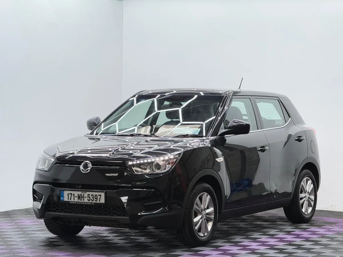 2017 SsangYong Tivoli 1.6P, NCT 10/26 - Image 3