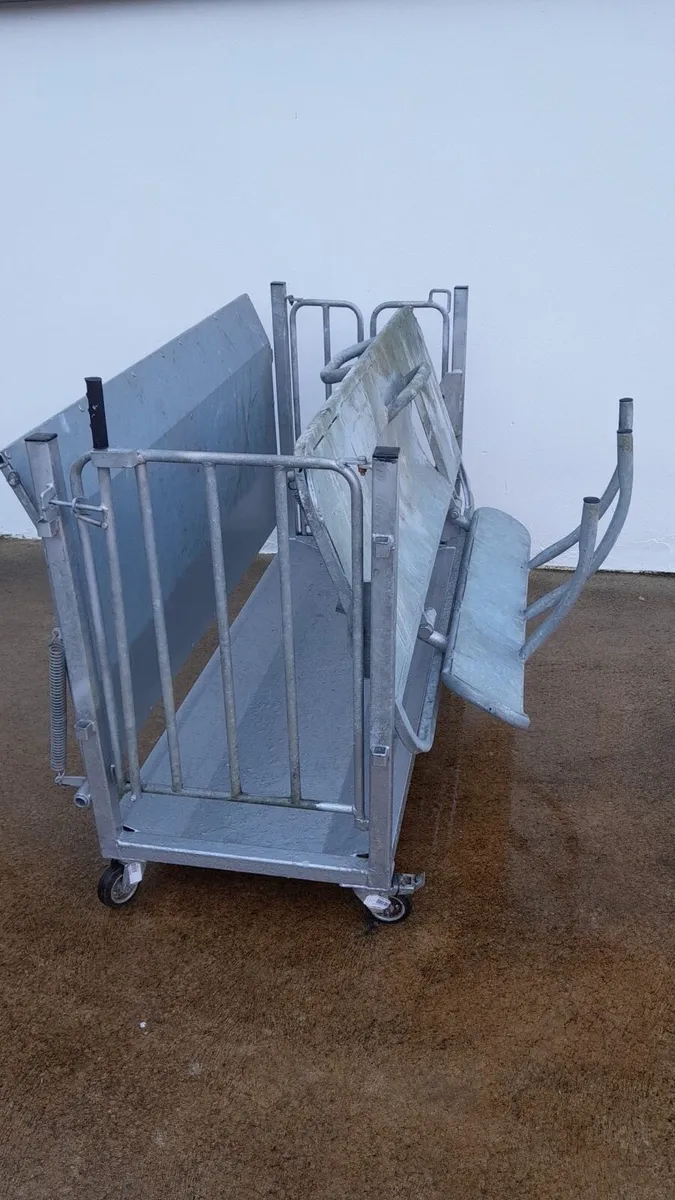 Cormac Rollover Crate - Image 1