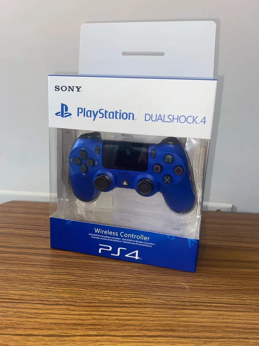 PS4 controller