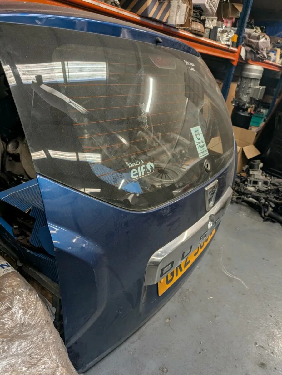Dacia Duster boot door - Image 1