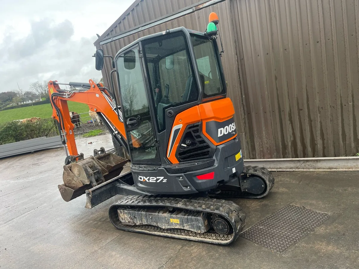 2022 Doosan dx27z - Image 1