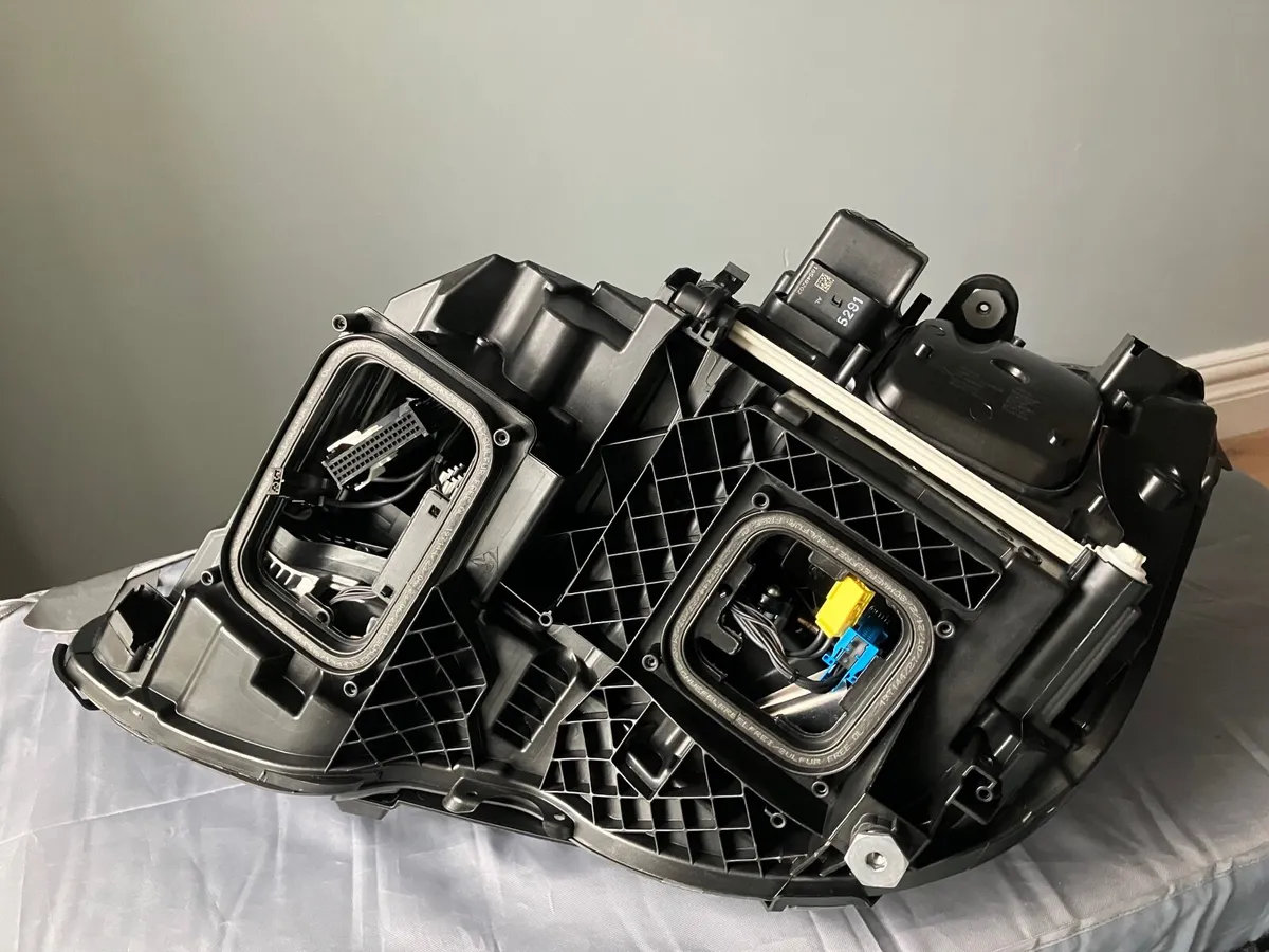 Light unit for Mercedes E220D - Image 1