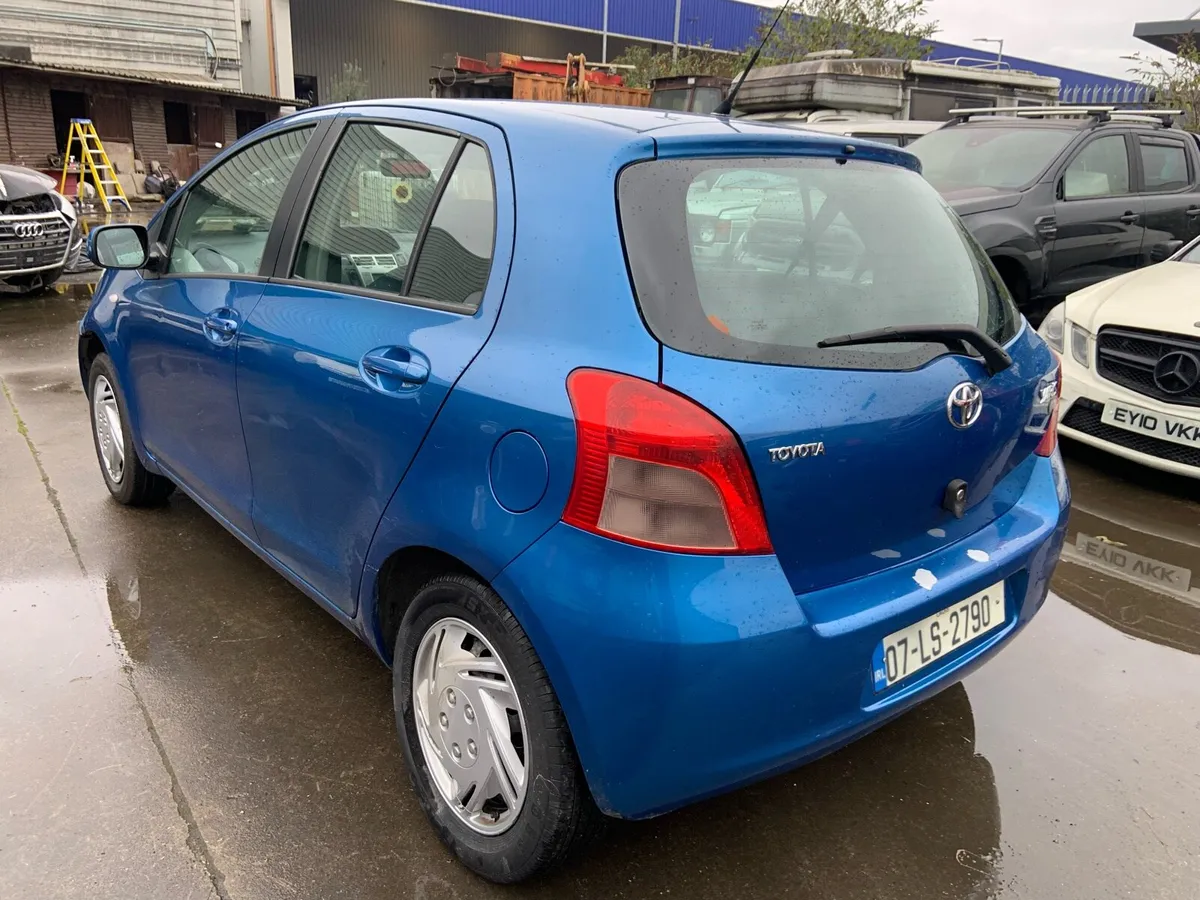 Toyota Yaris - Image 3