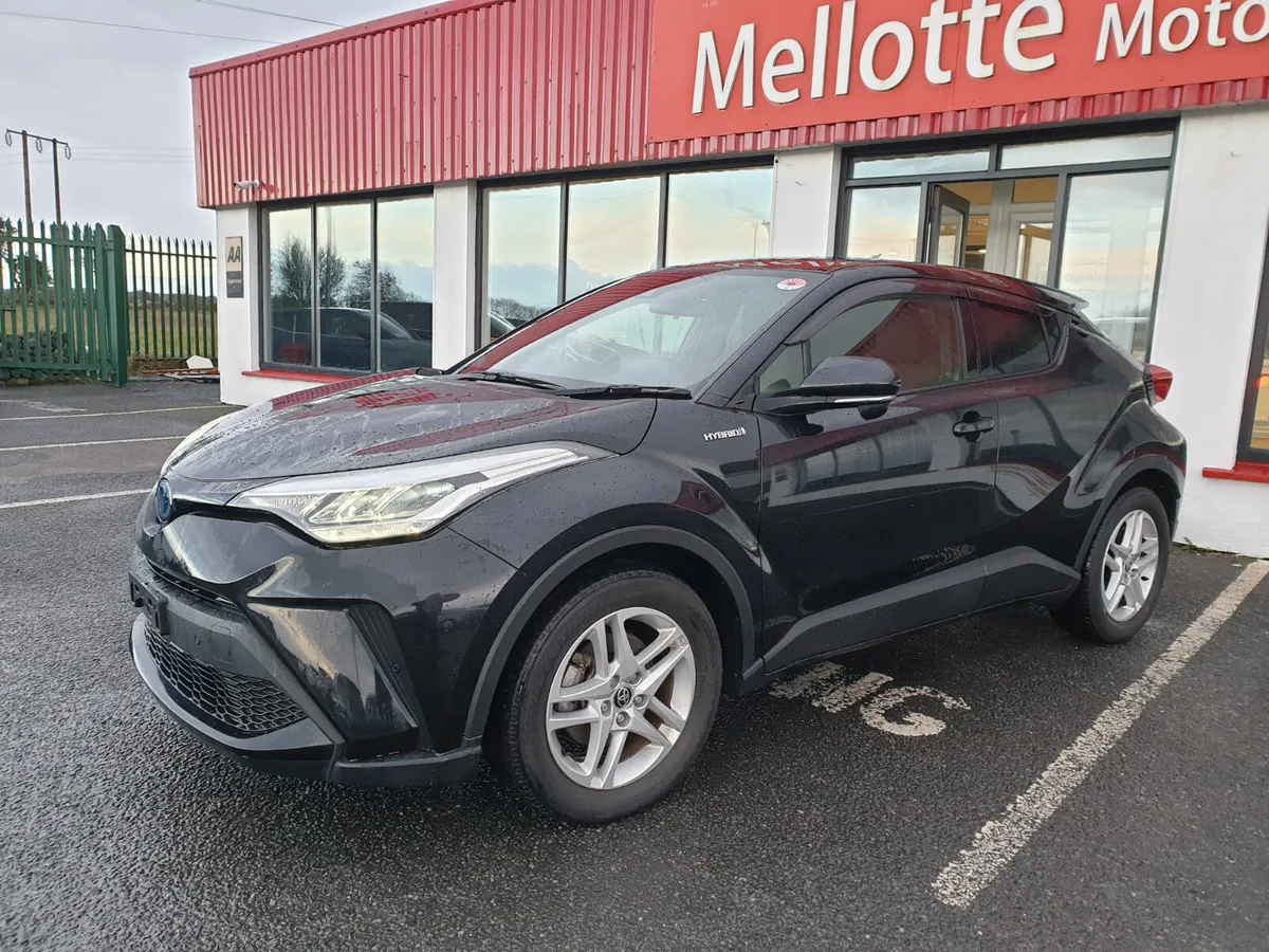 TOYOTA C-HR 1.8 HYBRID AUTO - Image 2