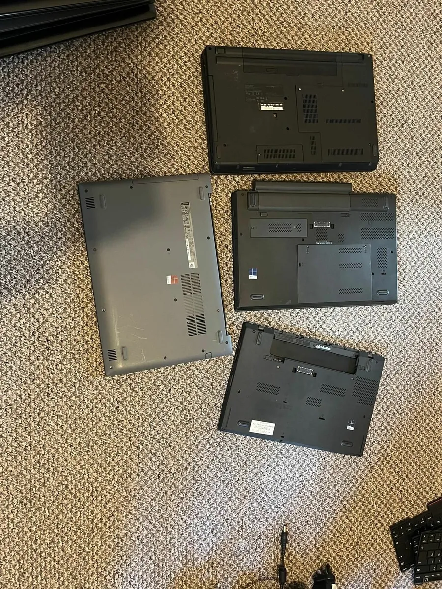 JOBLOT OF 35 Lenovo and ThinkPad laptops for parts - Image 4