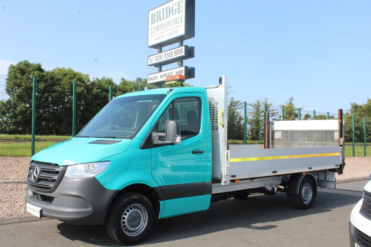 2022 Mercedes-Benz Sprinter 315 RWD Dropside - Image 1