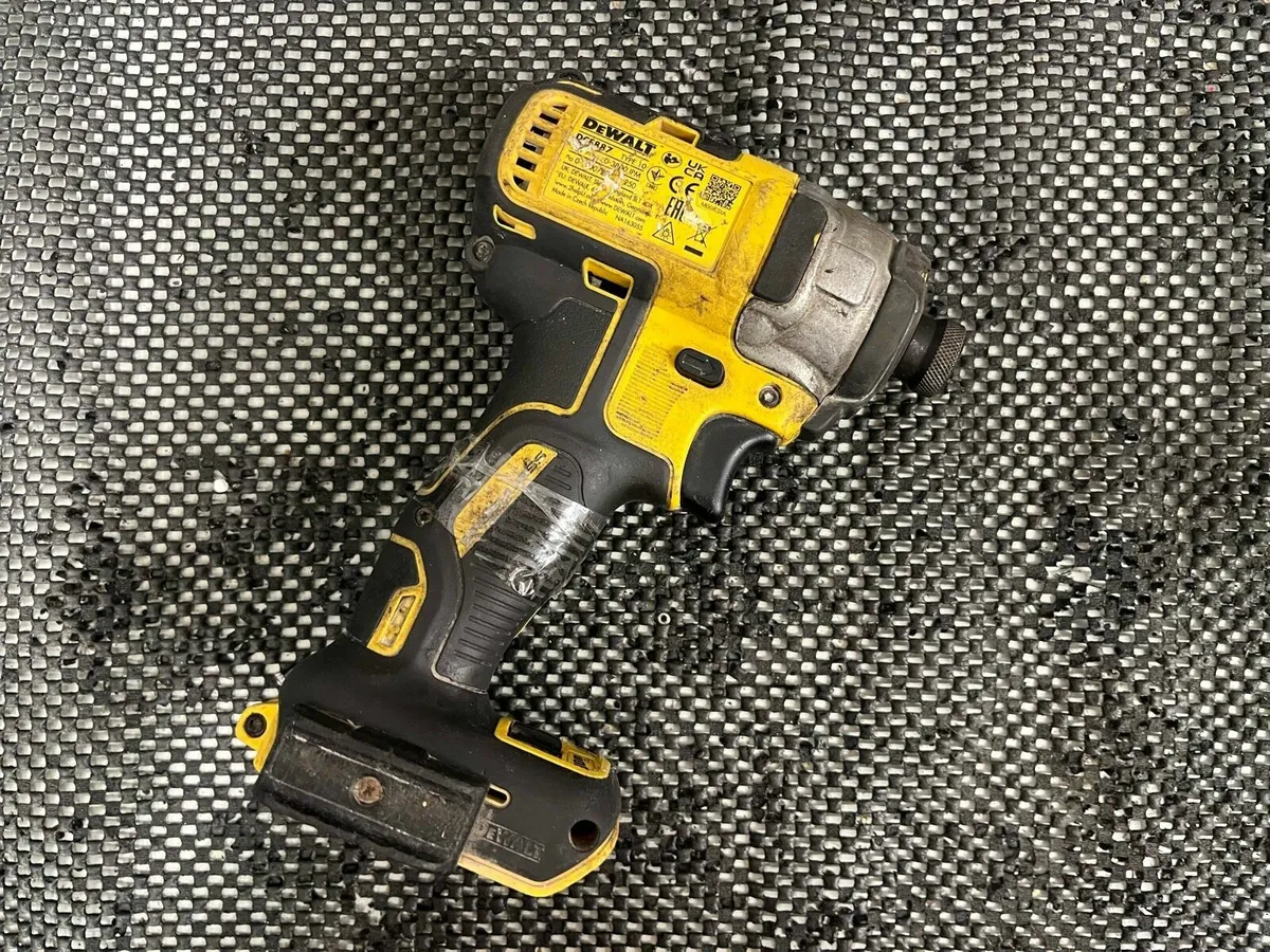 DeWalt 18V Impact Drill Bare - Image 2