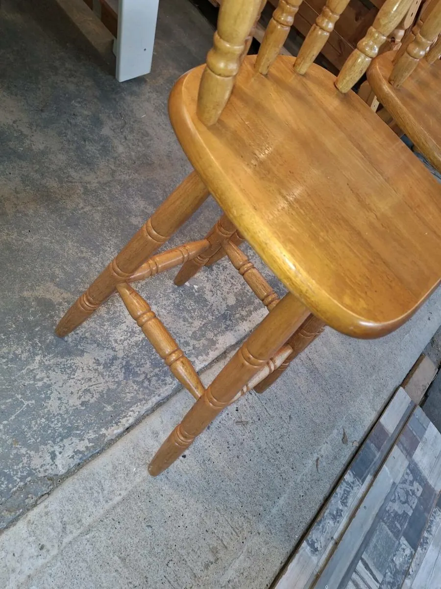 Solid wood stools (DELIVERY) - Image 4