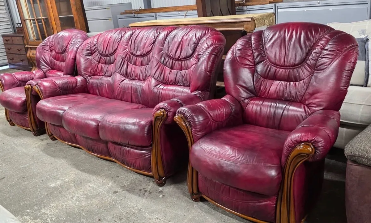 GENUINE LEATHER SUITE - Image 2