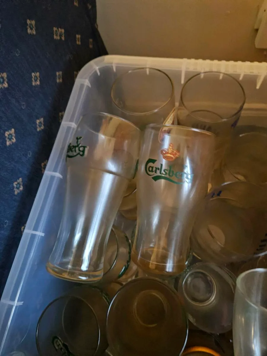 Carlsberg Guinness Harp Pint Glasses - Image 2