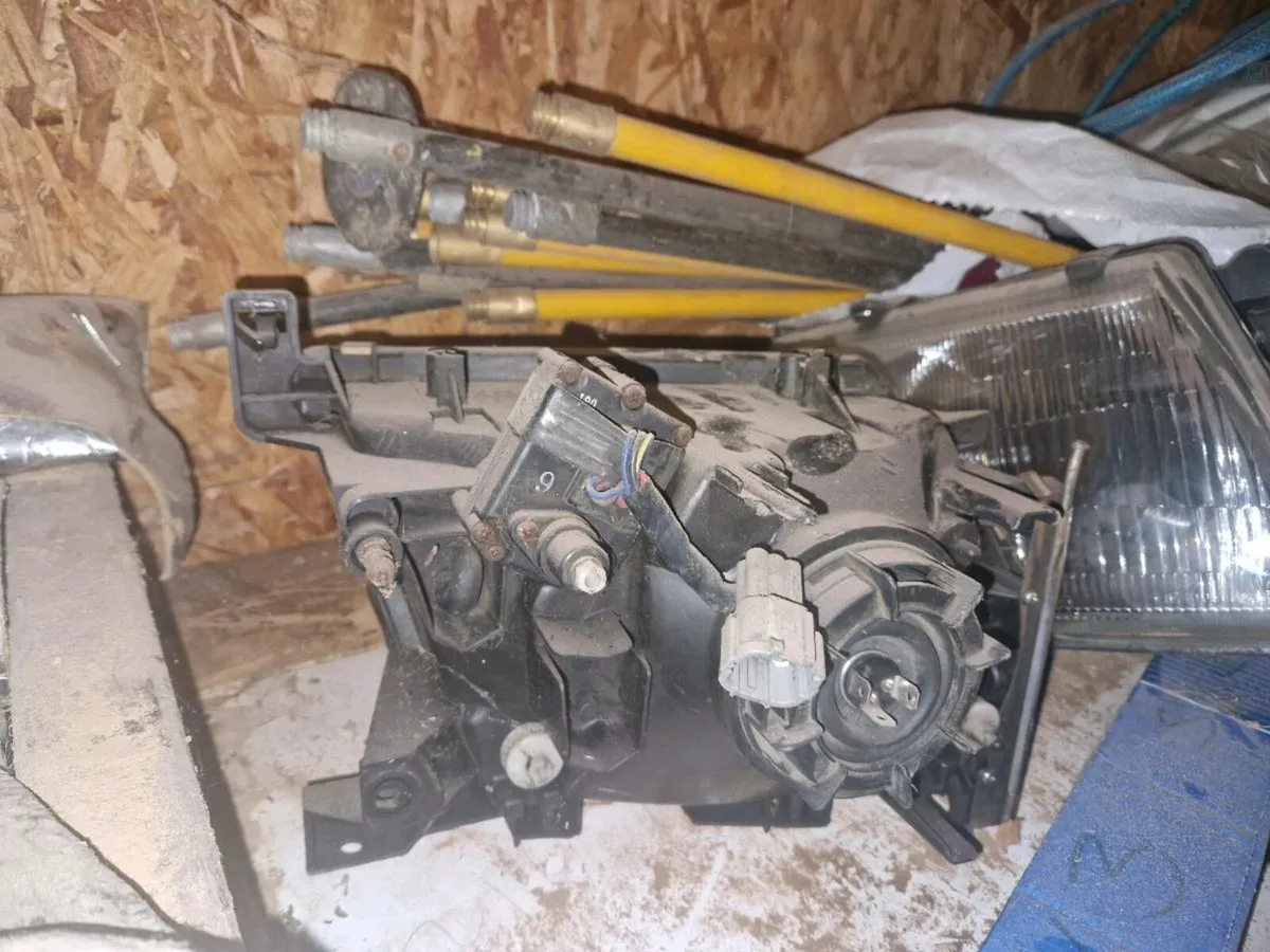 Lamps Nissan patrol - Image 2