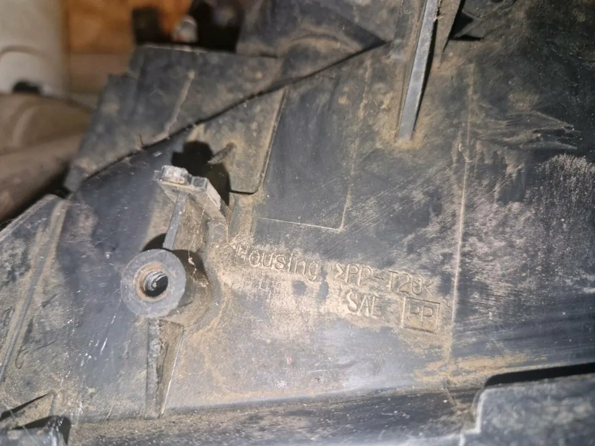 Lamps Nissan patrol - Image 3