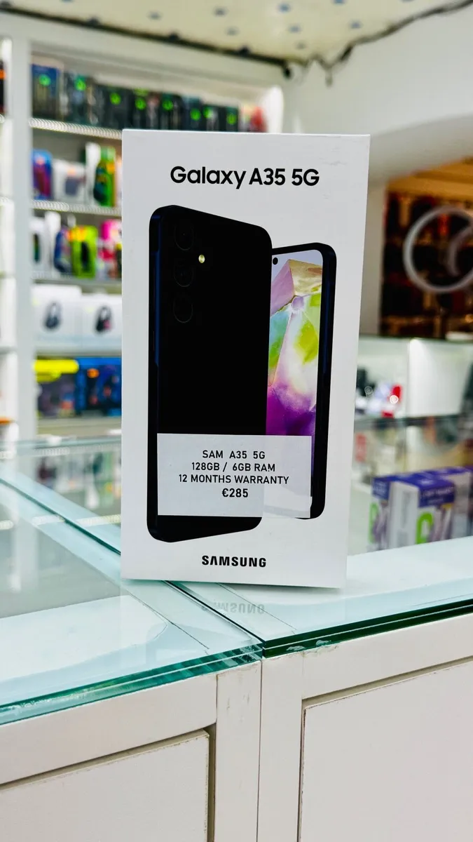 Samsung A35  5G  (128GB - 6GB Ram)
