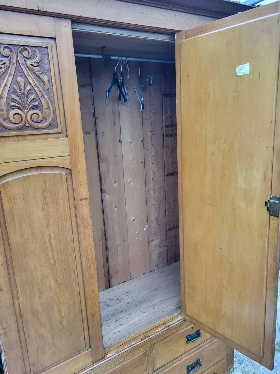 Vintage Wardrobe - Image 3