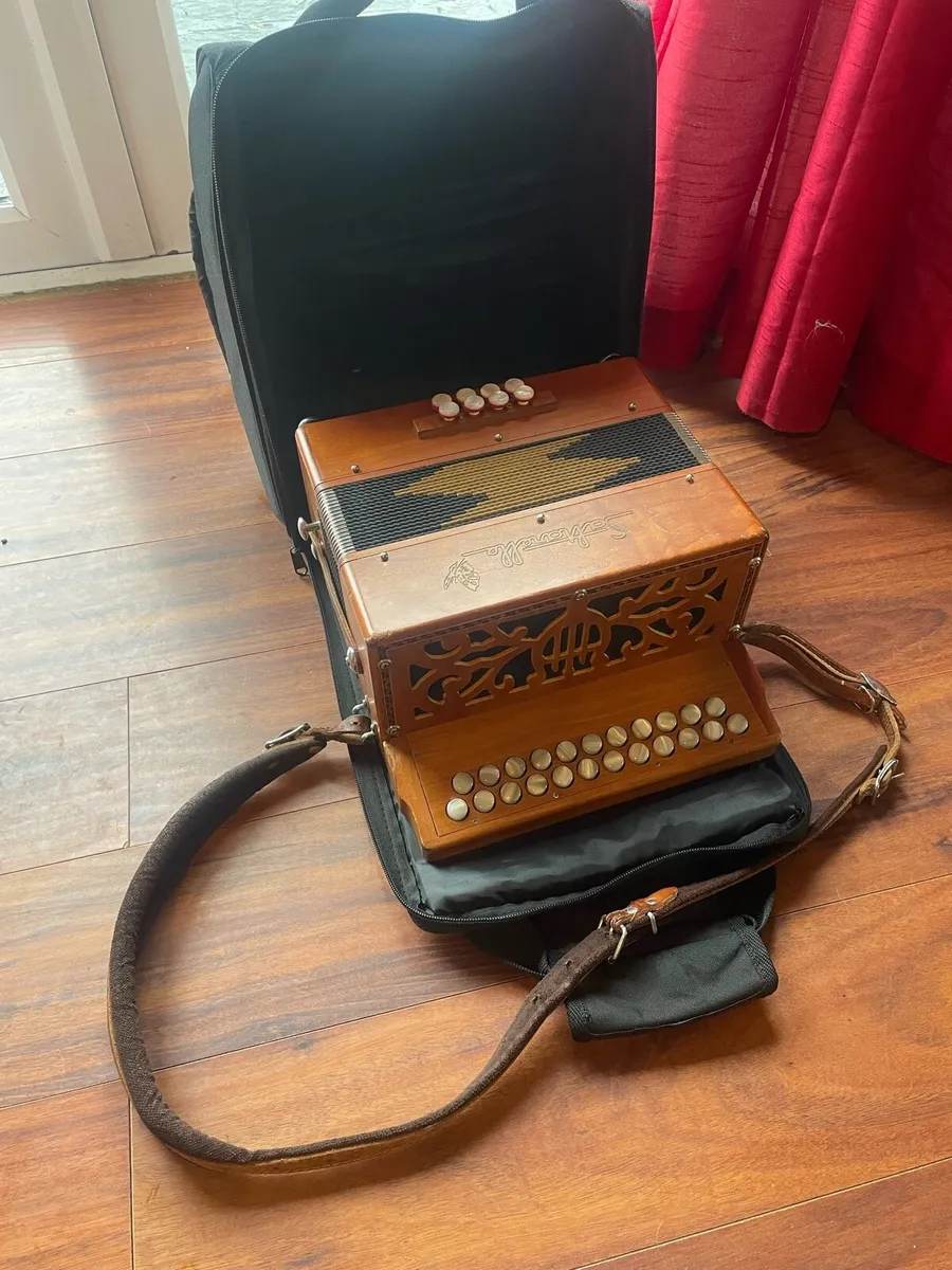 Saltarelle accordion, C/D two voice - Image 3