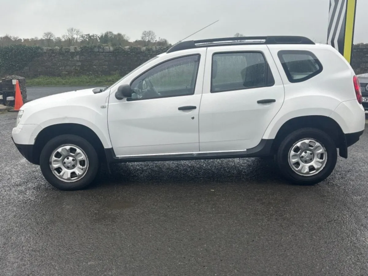 Dacia Duster 1.5 dCi 110 Alternative (low Kms) - Image 4