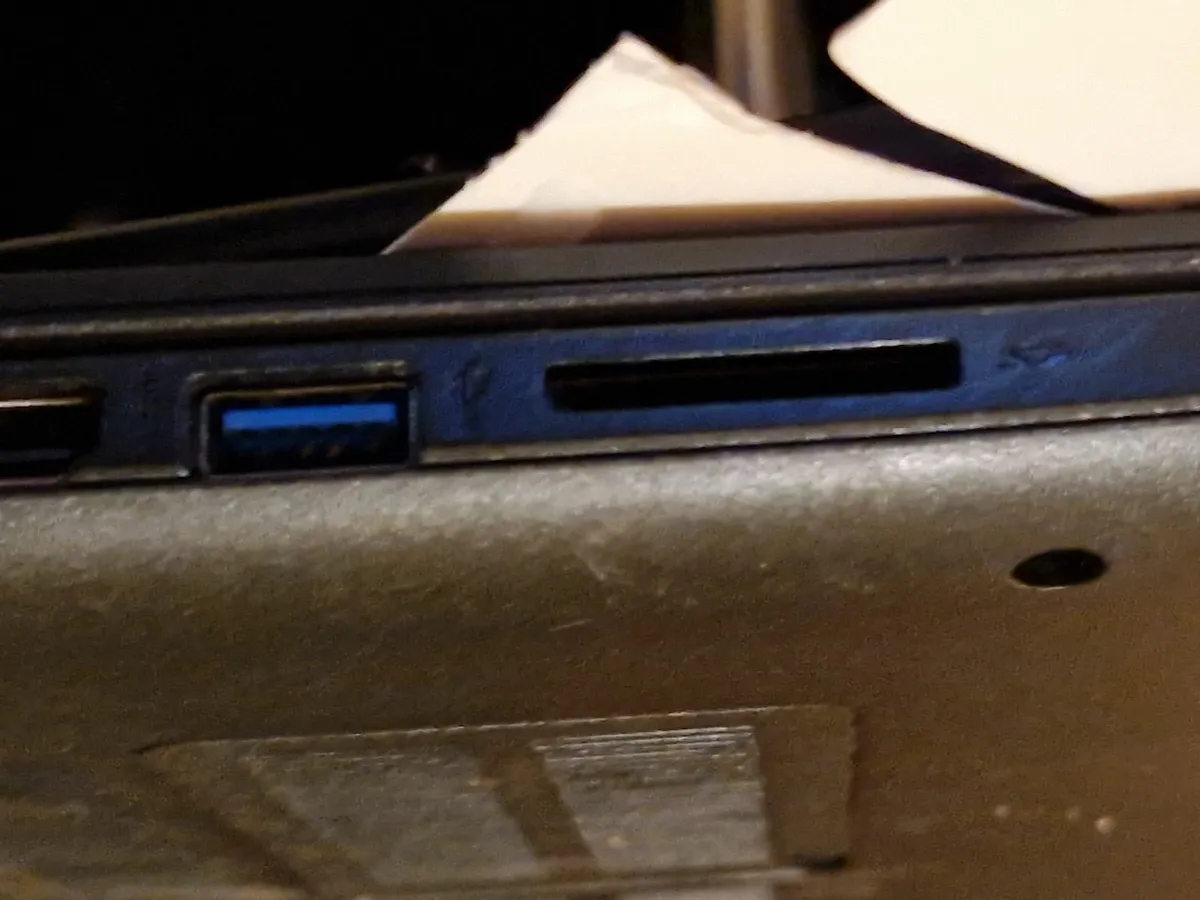 ACER Aspire 3 Laptop, 8GB Ram, 1 TB, Windows 10 - Image 4