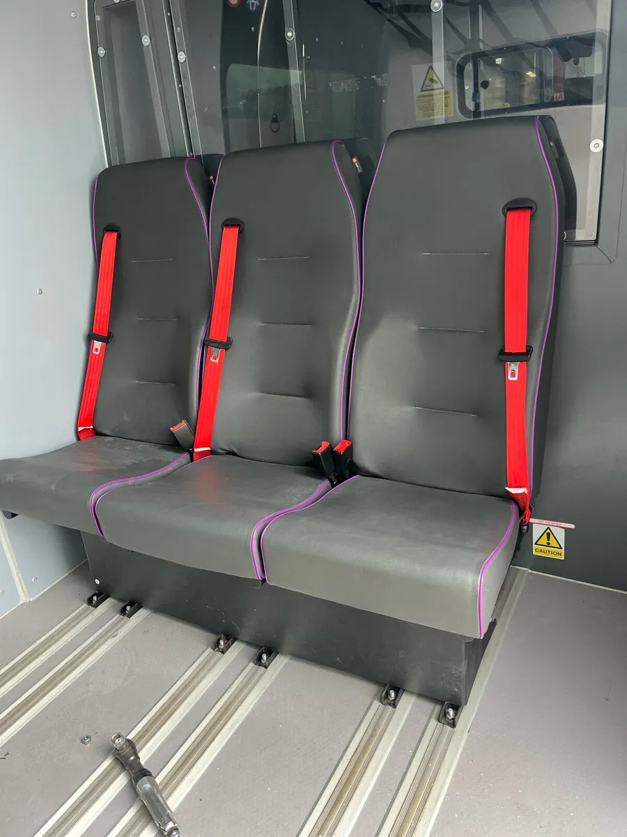 BUS SEATS  x6 - Image 2