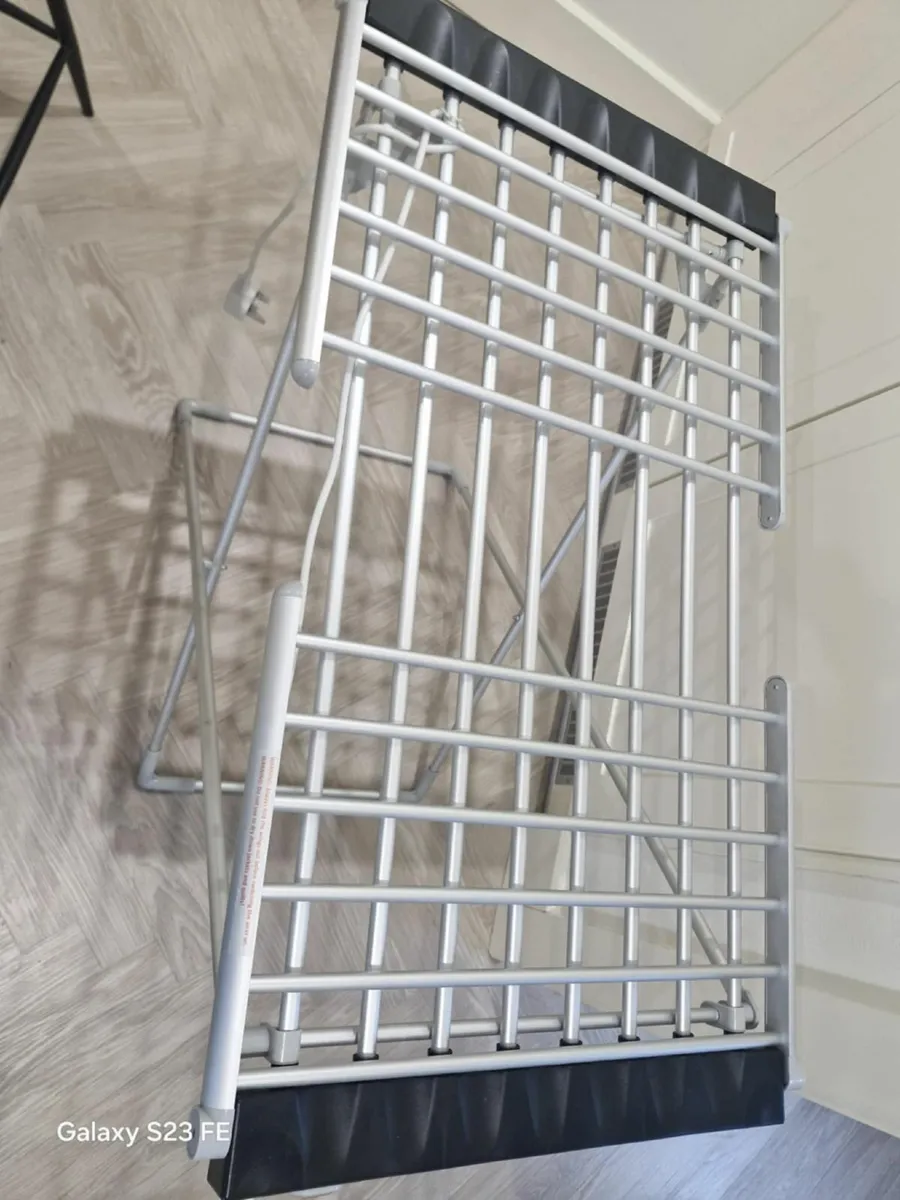Heated Electric Clothes Horse/Airer - Image 2