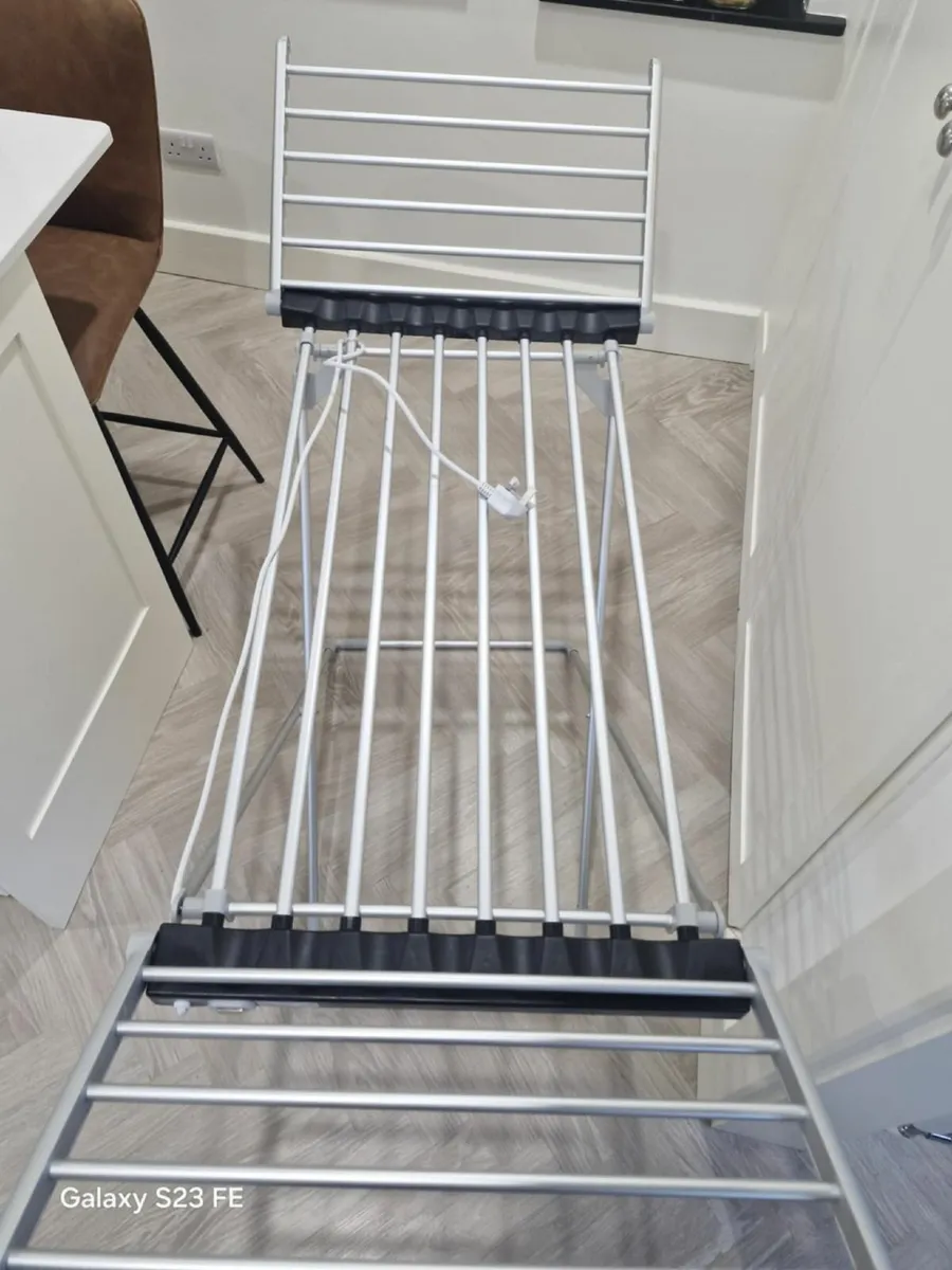 Heated Electric Clothes Horse/Airer - Image 3