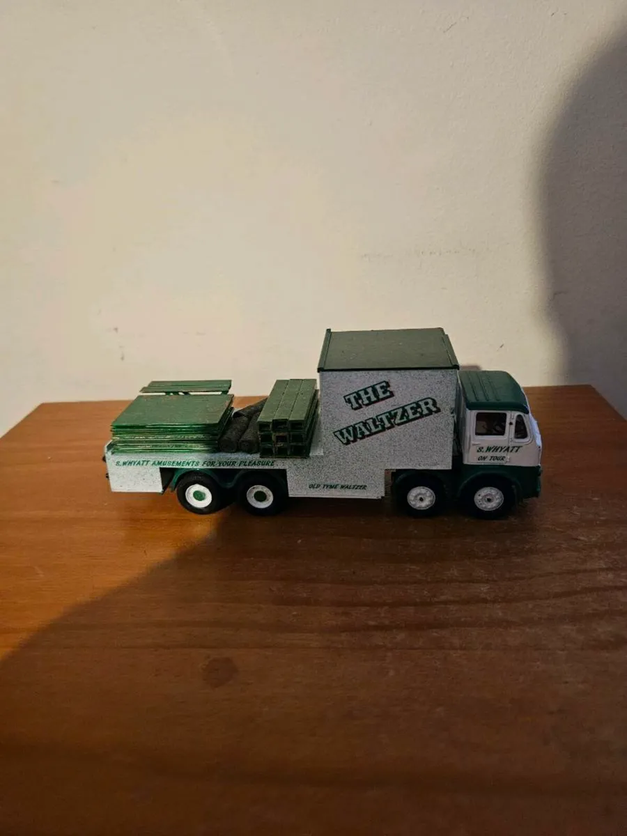 Corgi Circus Fair Ground Showmans Range Code3 Truc - Image 3