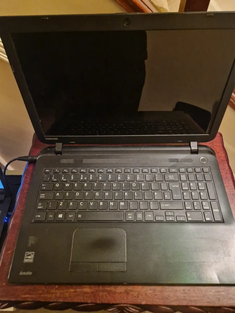 Toshiba Satellite C50-B-14Z Laptop, 4GB Ram 500GB - Image 1