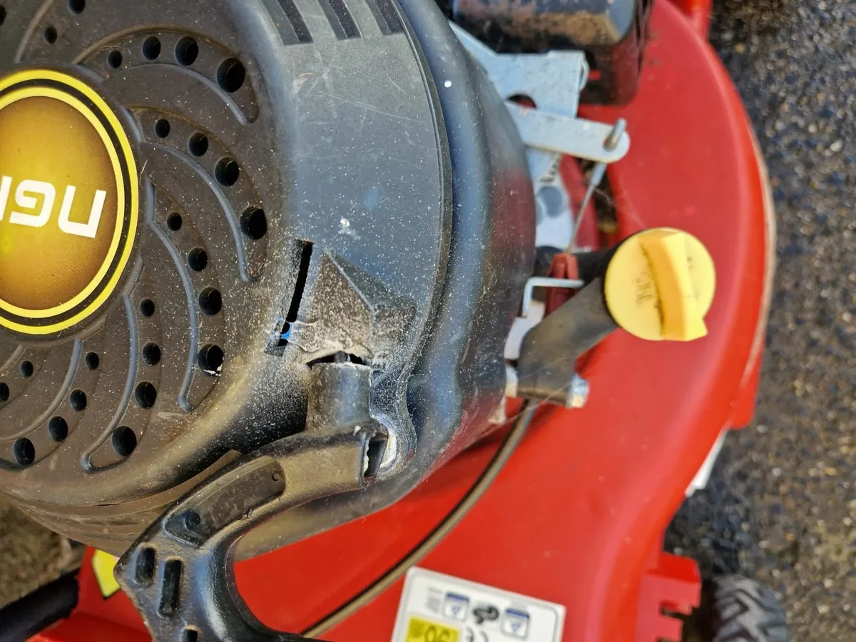 Easymo C4001 Petrol Lawnmower - Image 3