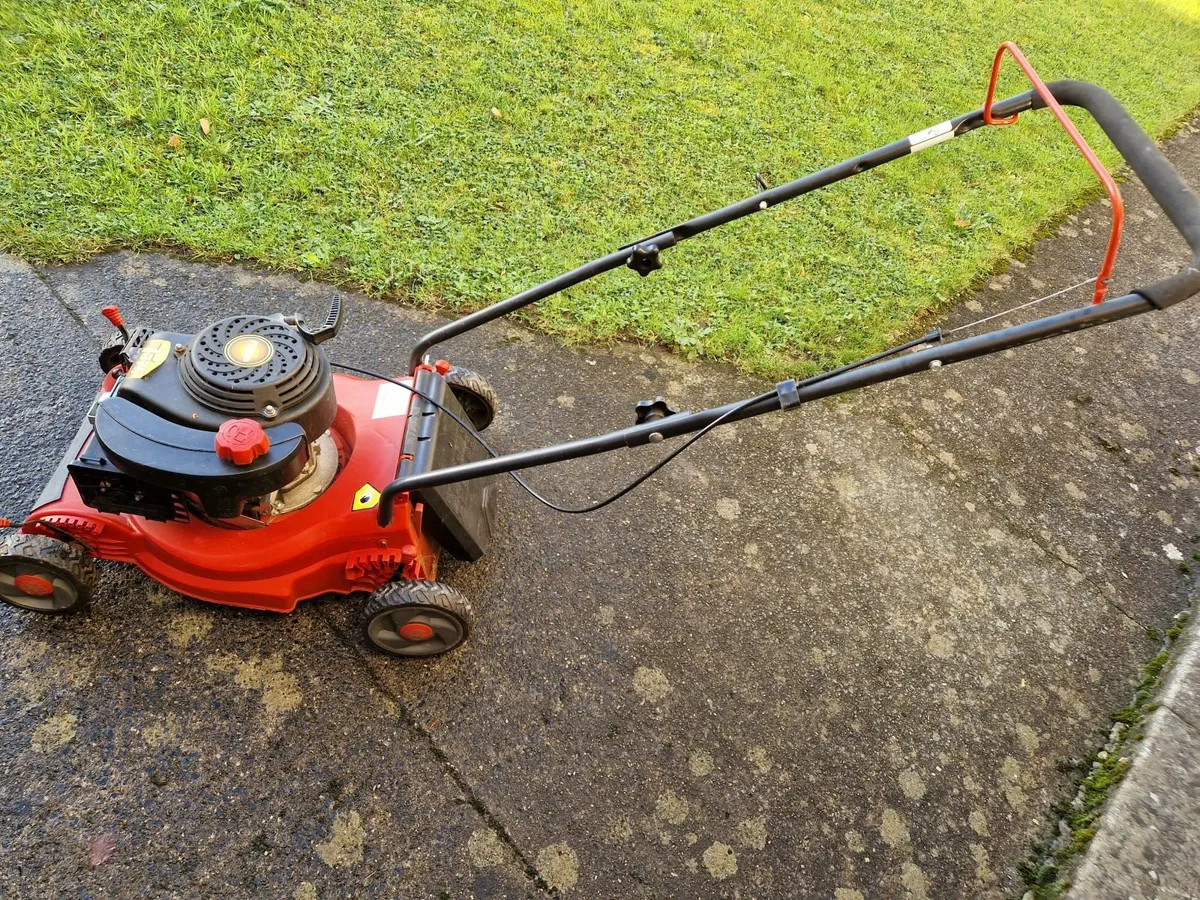 Easymo C4001 Petrol Lawnmower - Image 1