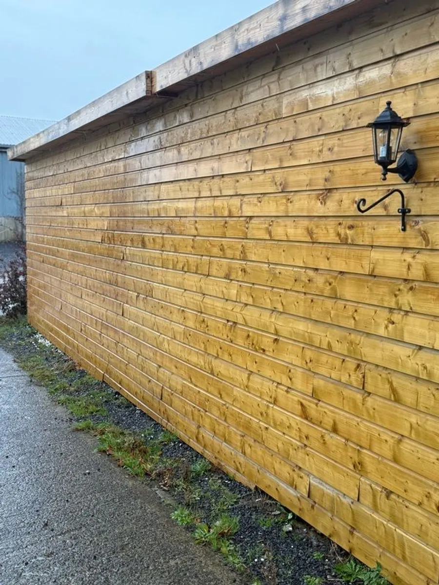 Shiplap Wood for sale - Image 3